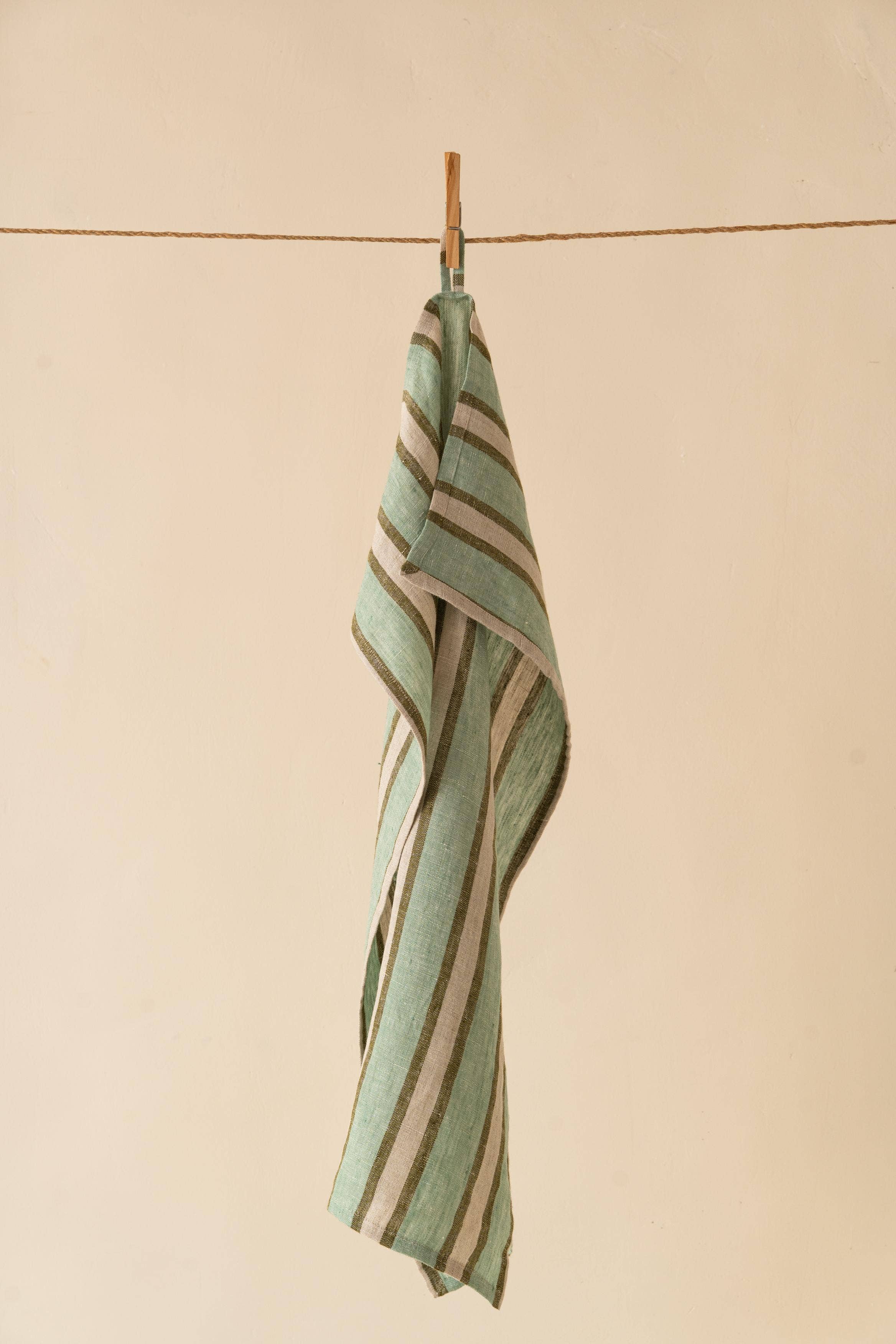 Elegant Striped Linen Kitchen Towel